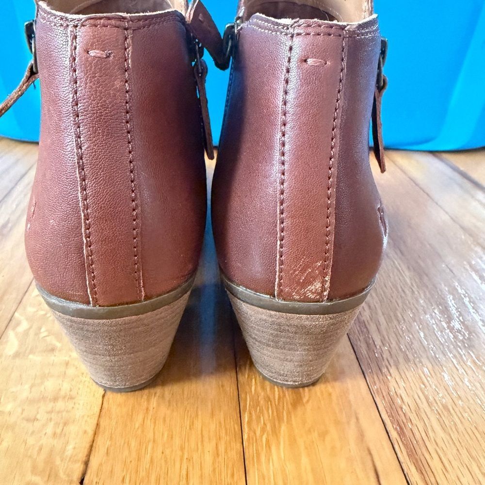 FRYE Judith Double Zip Leather Ankle Boots in Whiskey Brown size 9 - Picture 4 of 10